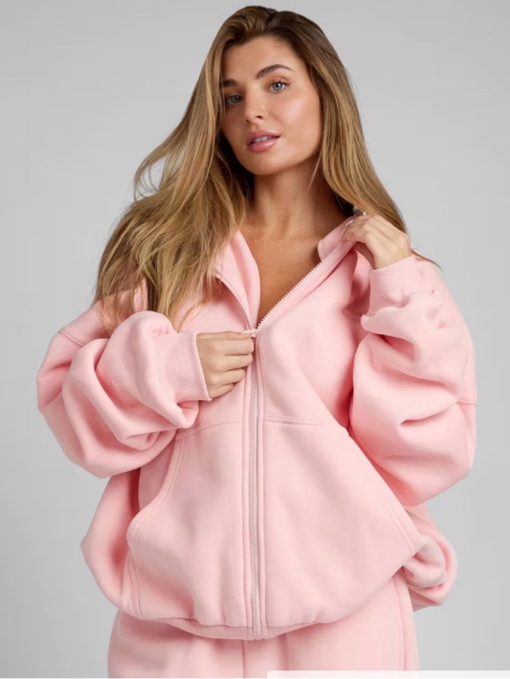 Comfrt Women's Oversized Zip-Up Hoodie - Pink Medium New